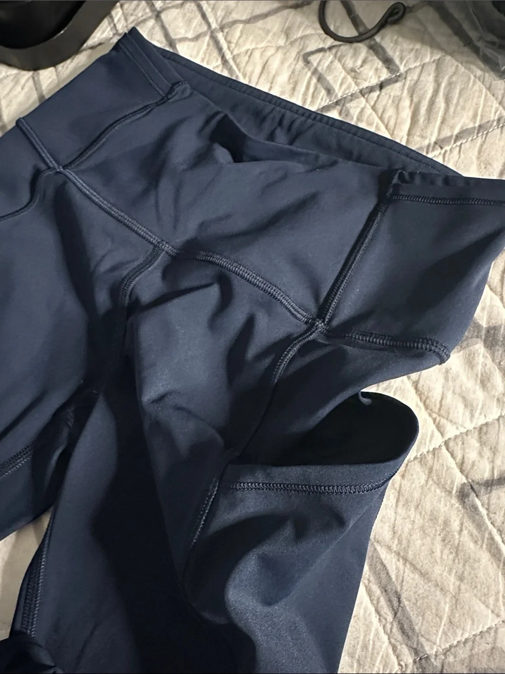 lululemon Navy High-Waist Performance Leggings, side pockets size 4